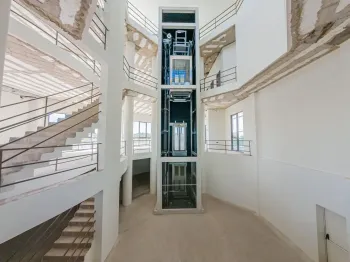 Building in Muratpasa